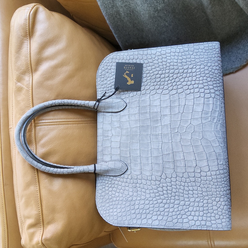 Chic Gray Crocodile-Embossed Satchel